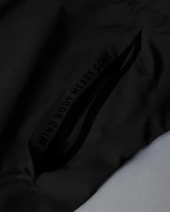 Shorts & Bottoms><noscript><img width=