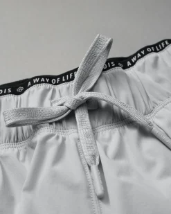 Shorts & Bottoms><noscript><img width=